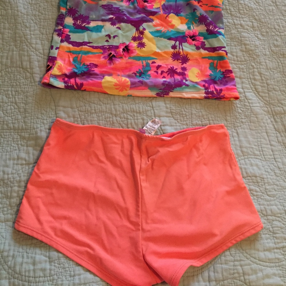 Tankini - Picture 3 of 4